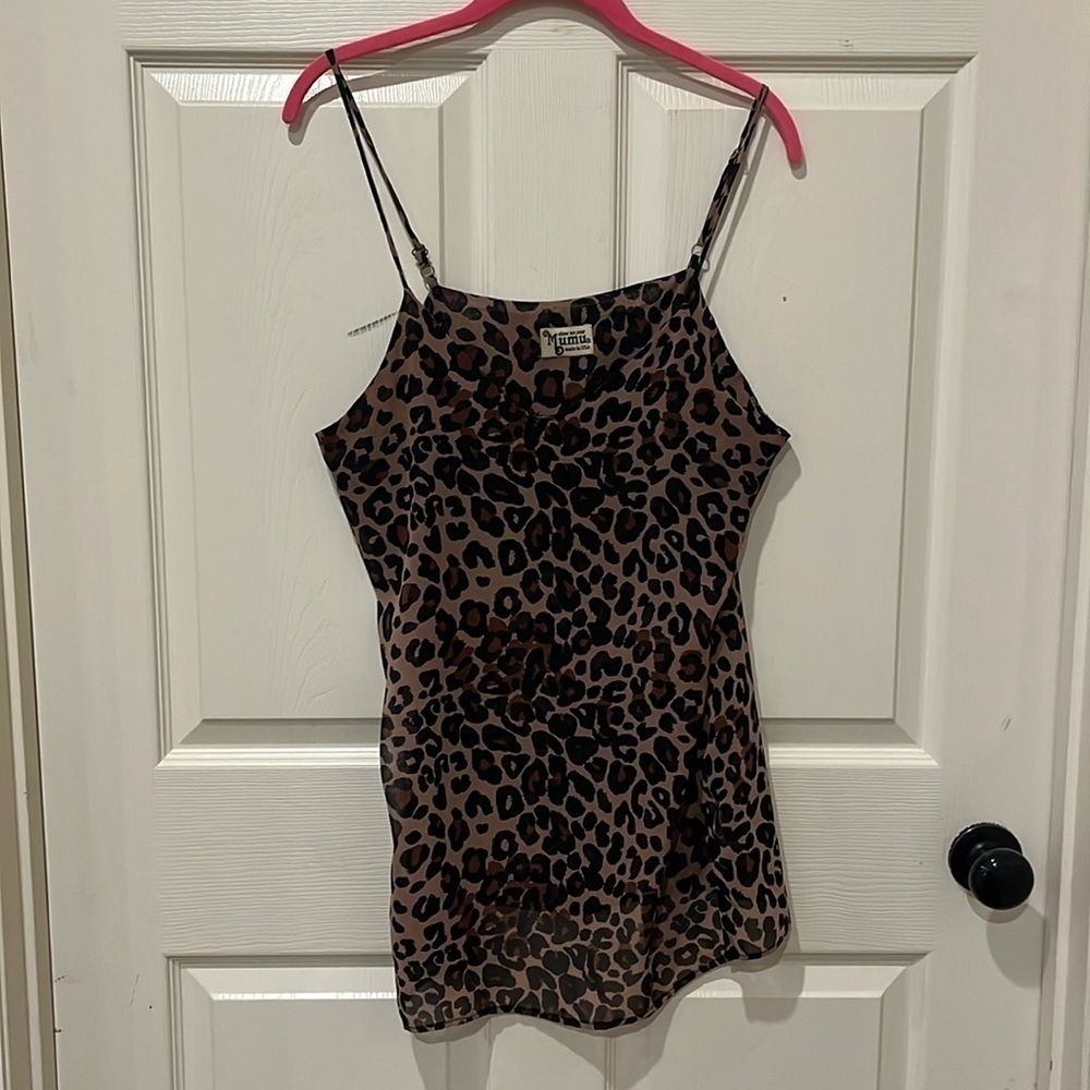 Show me your mumu leopard print top, medium/large 🔵